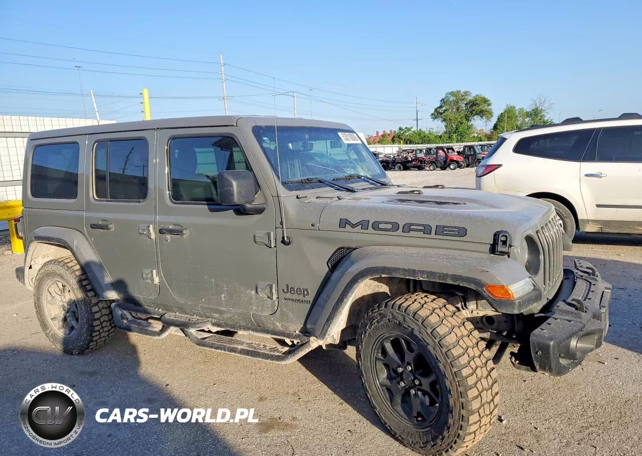 2018 Jeep Wrangler Unlimited Sahara VIN:1C4HJXEG6JW315480 - 4