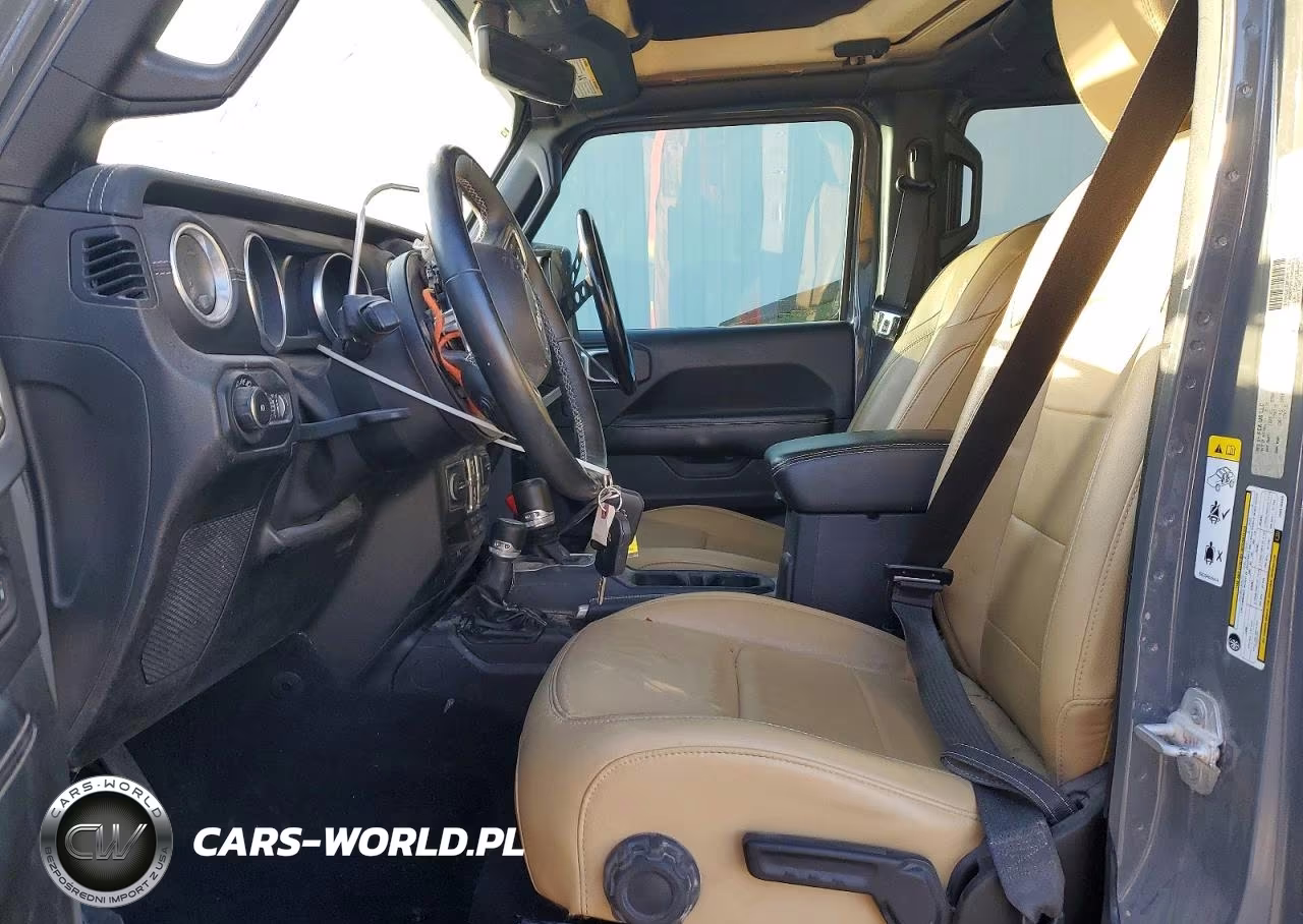 2018 Jeep Wrangler Unlimited Sahara VIN:1C4HJXEG6JW315480 - 7