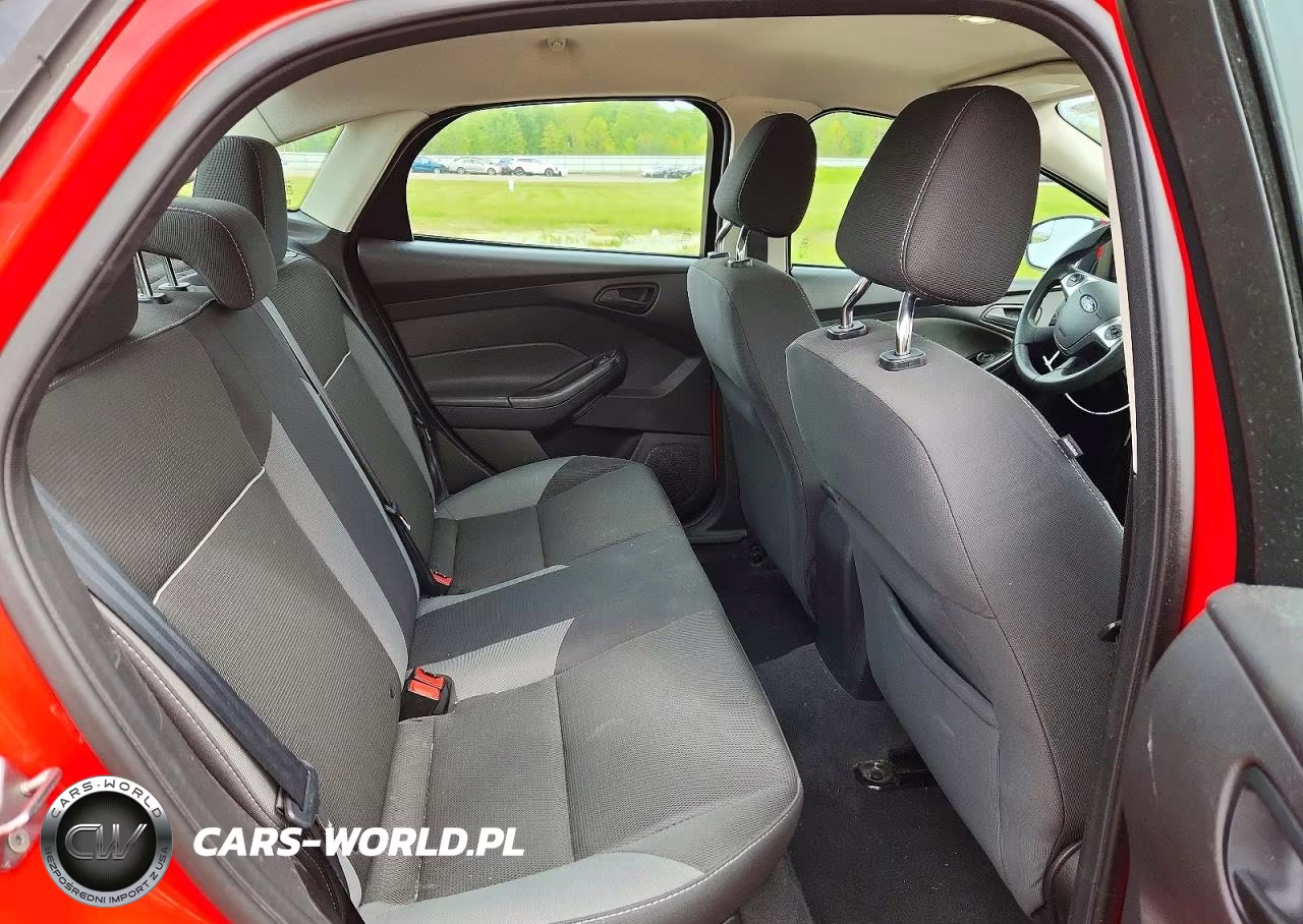 2012 Ford Focus Se VIN:1FAHP3F21CL319697 - 10