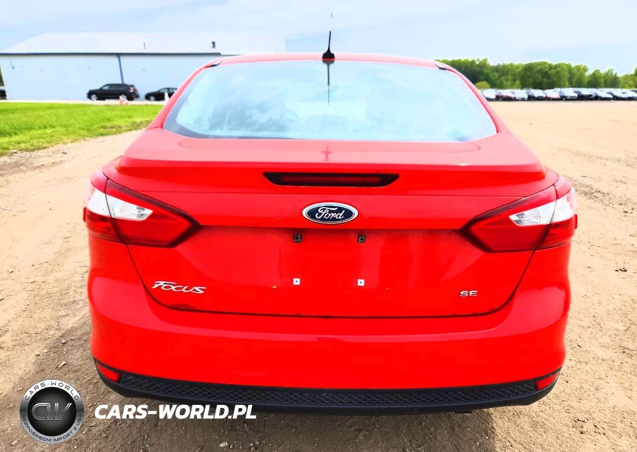 2012 Ford Focus Se VIN:1FAHP3F21CL319697 - 6