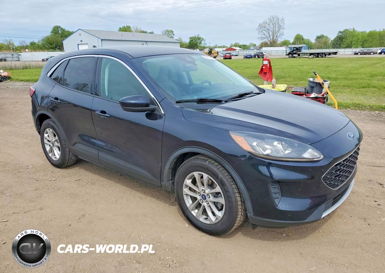 2021 Ford Escape Se VIN:1FMCU0G6XMUA45176 - 4