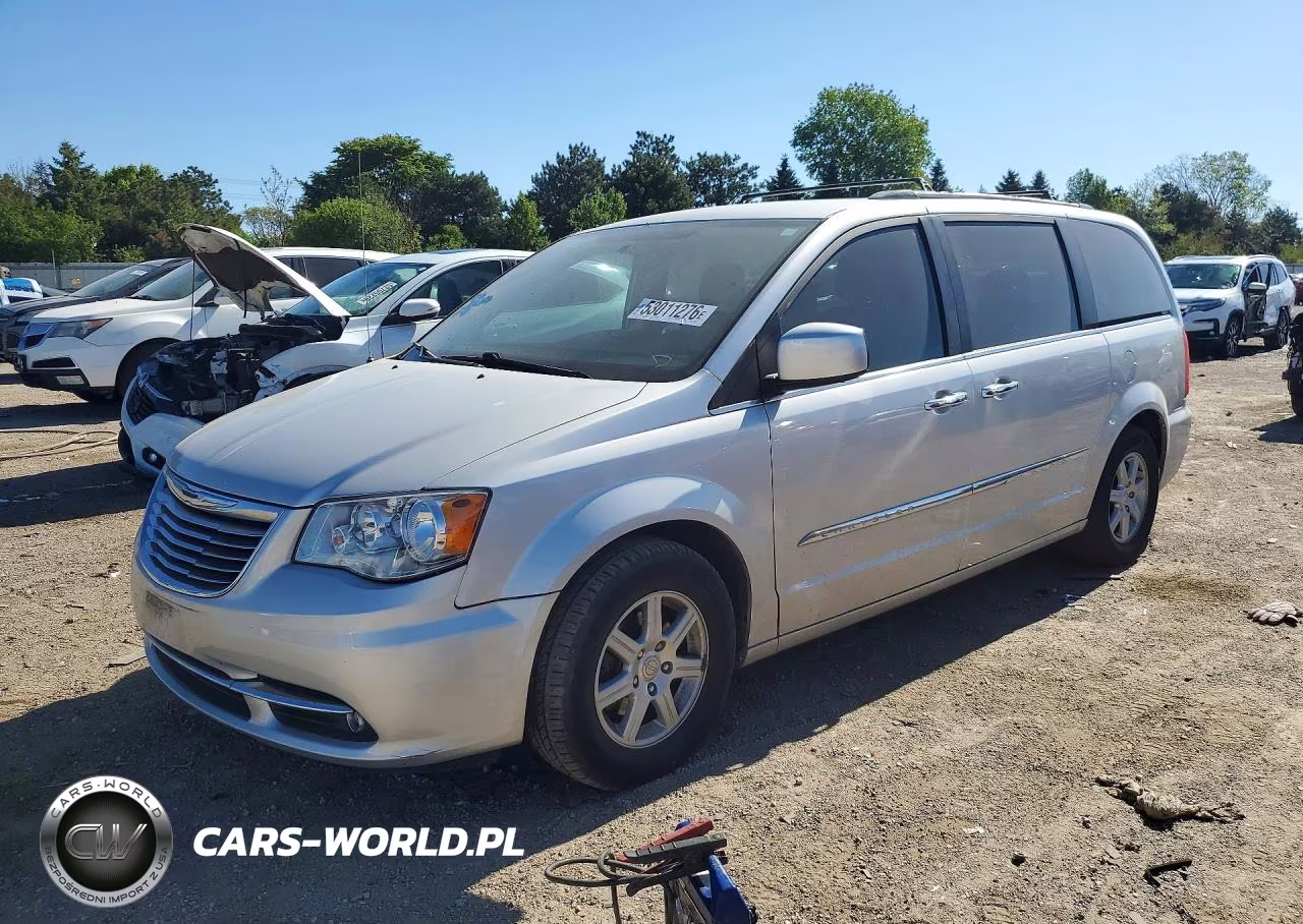 2011 Chrysler Town & Country Touring