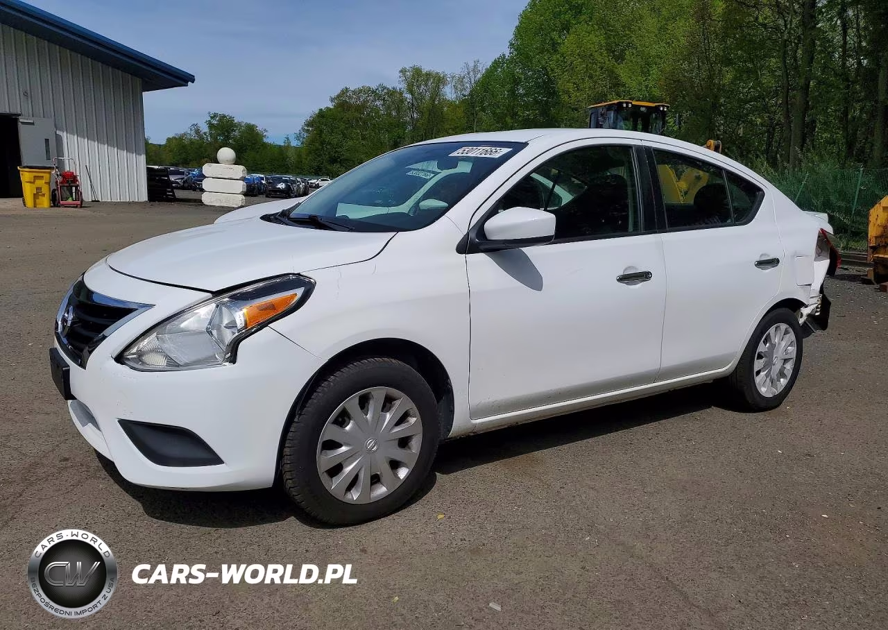 2019 Nissan Versa Sv
