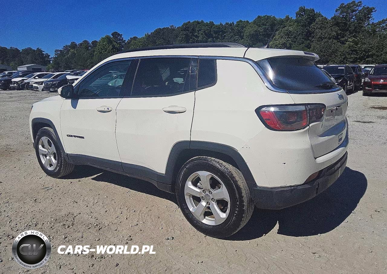 2018 Jeep Compass Latitude VIN:3C4NJCBB2JT301800 - 2