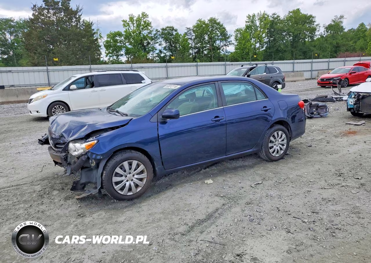 2013 Toyota Corolla Le – zdjęcie 1 z 12