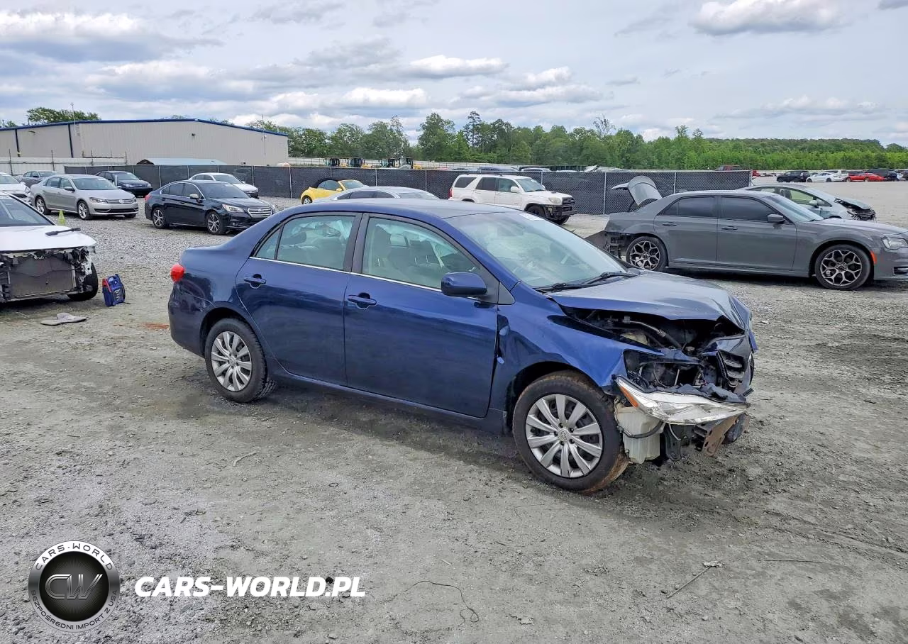 2013 Toyota Corolla Le VIN:5YFBU4EE1DP215178 - 4