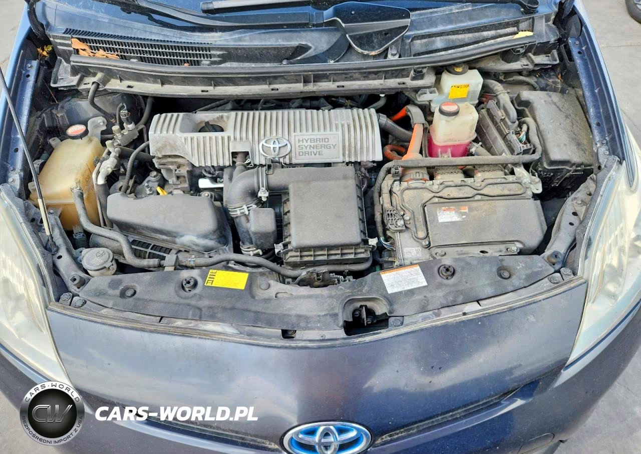 2015 Toyota Prius Two VIN:JTDKN3DU2F0448435 - 11