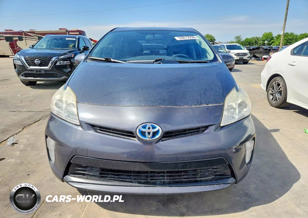 2015 Toyota Prius Two VIN:JTDKN3DU2F0448435 - 5