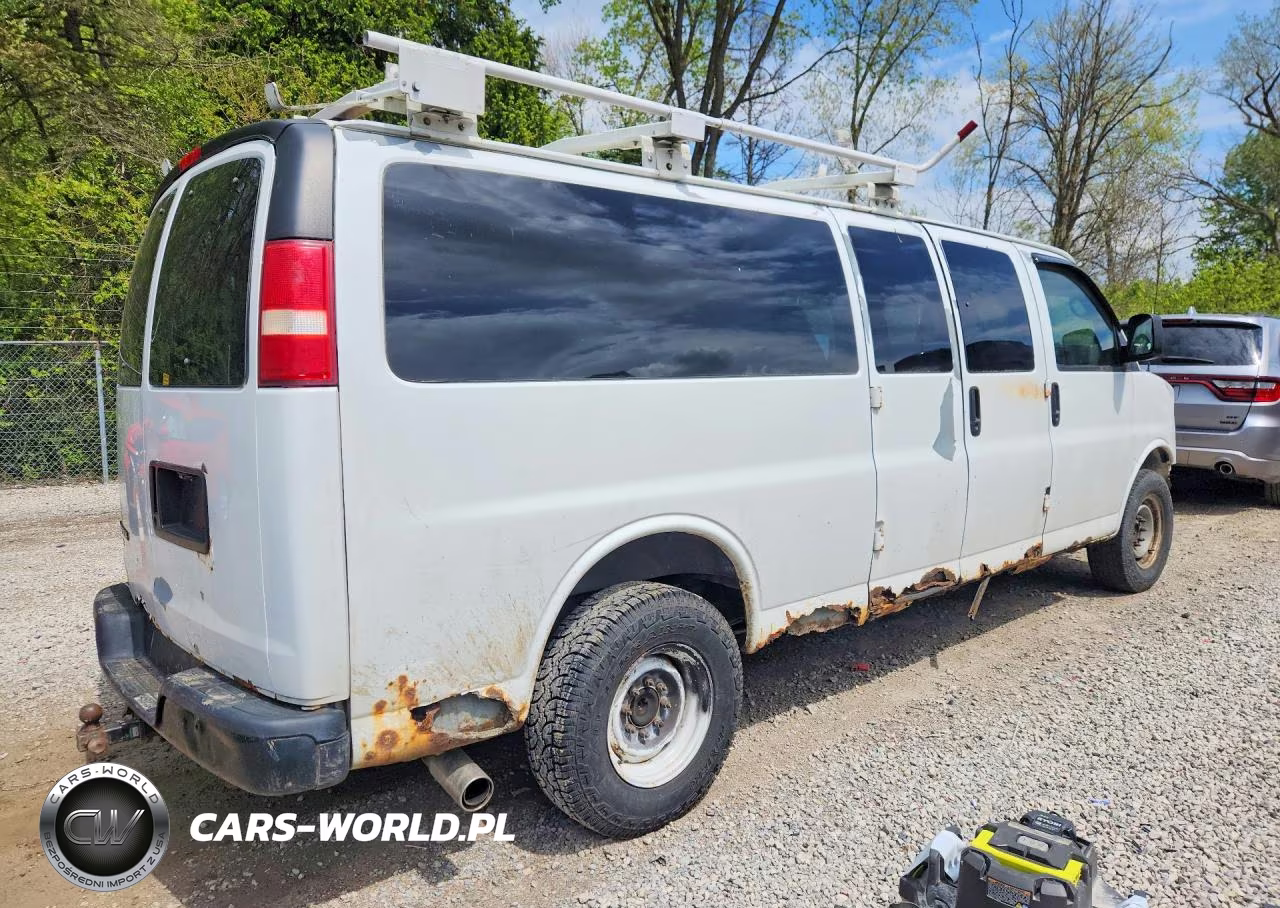 2007 Chevrolet Express G2500 VIN:1GCGG29VX71158953 - 3