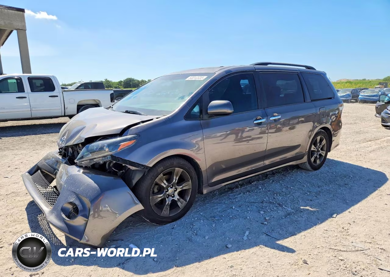 2015 Toyota Sienna Se 8-Passenger