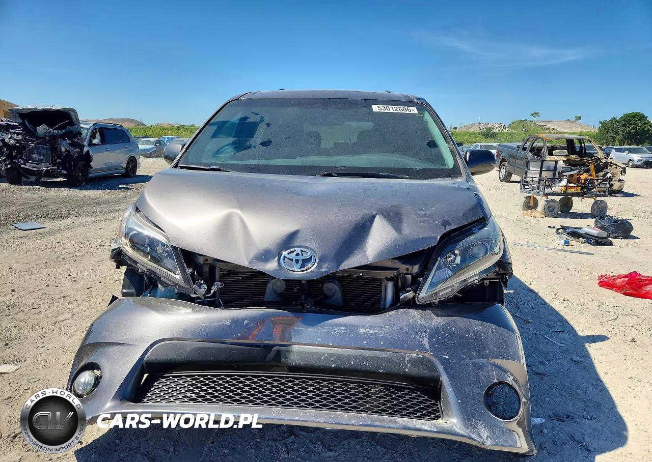 2015 Toyota Sienna Se 8-Passenger VIN:5TDXK3DC5FS647885 - 5