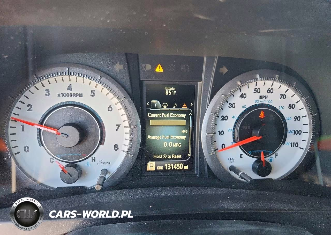 2015 Toyota Sienna Se 8-Passenger VIN:5TDXK3DC5FS647885 - 9