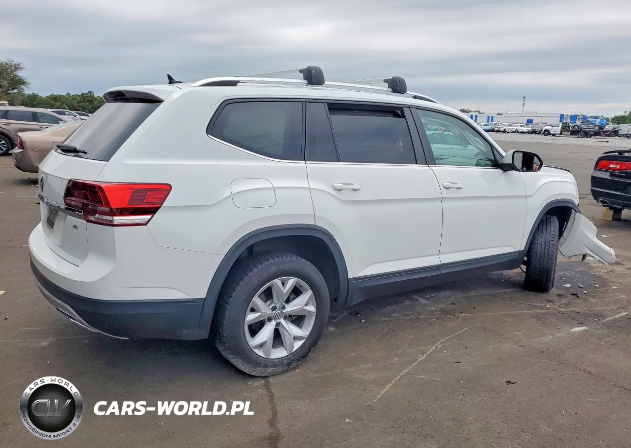 2019 Volkswagen Atlas Se VIN:1V2WR2CA3KC556724 - 3