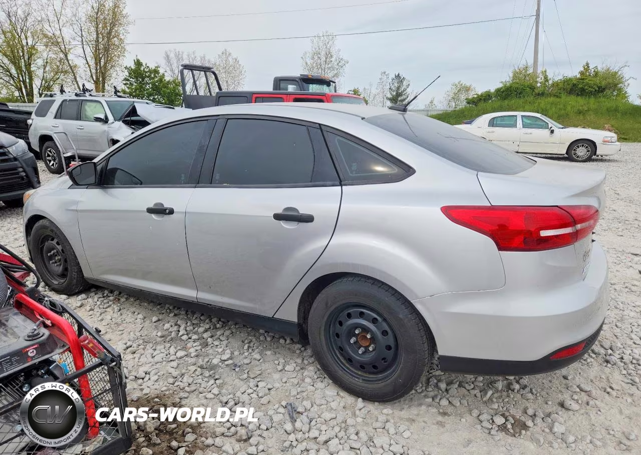 2017 Ford Focus S VIN:1FADP3E24HL322326 - 2