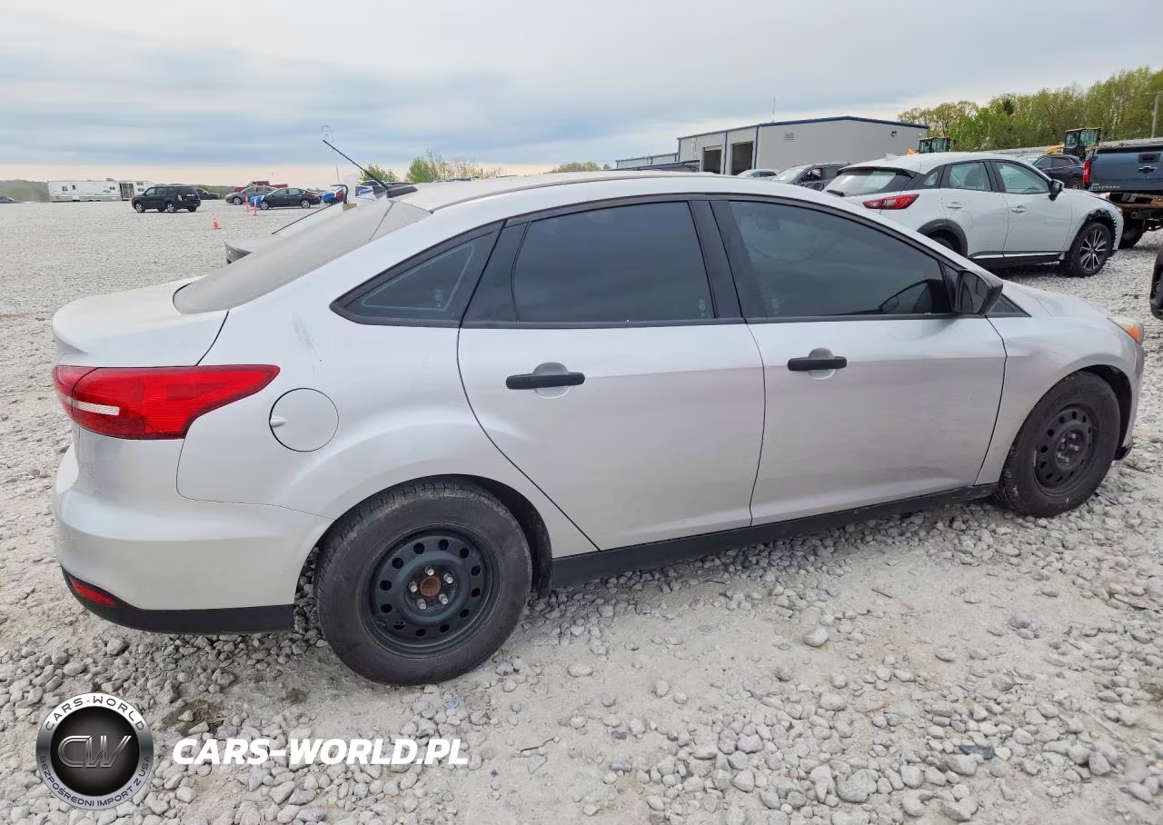 2017 Ford Focus S VIN:1FADP3E24HL322326 - 3