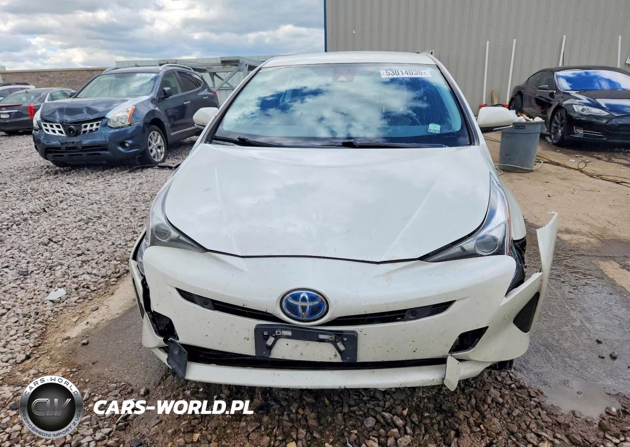 2017 Toyota Prius Two VIN:JTDKBRFUXH3041795 - 5