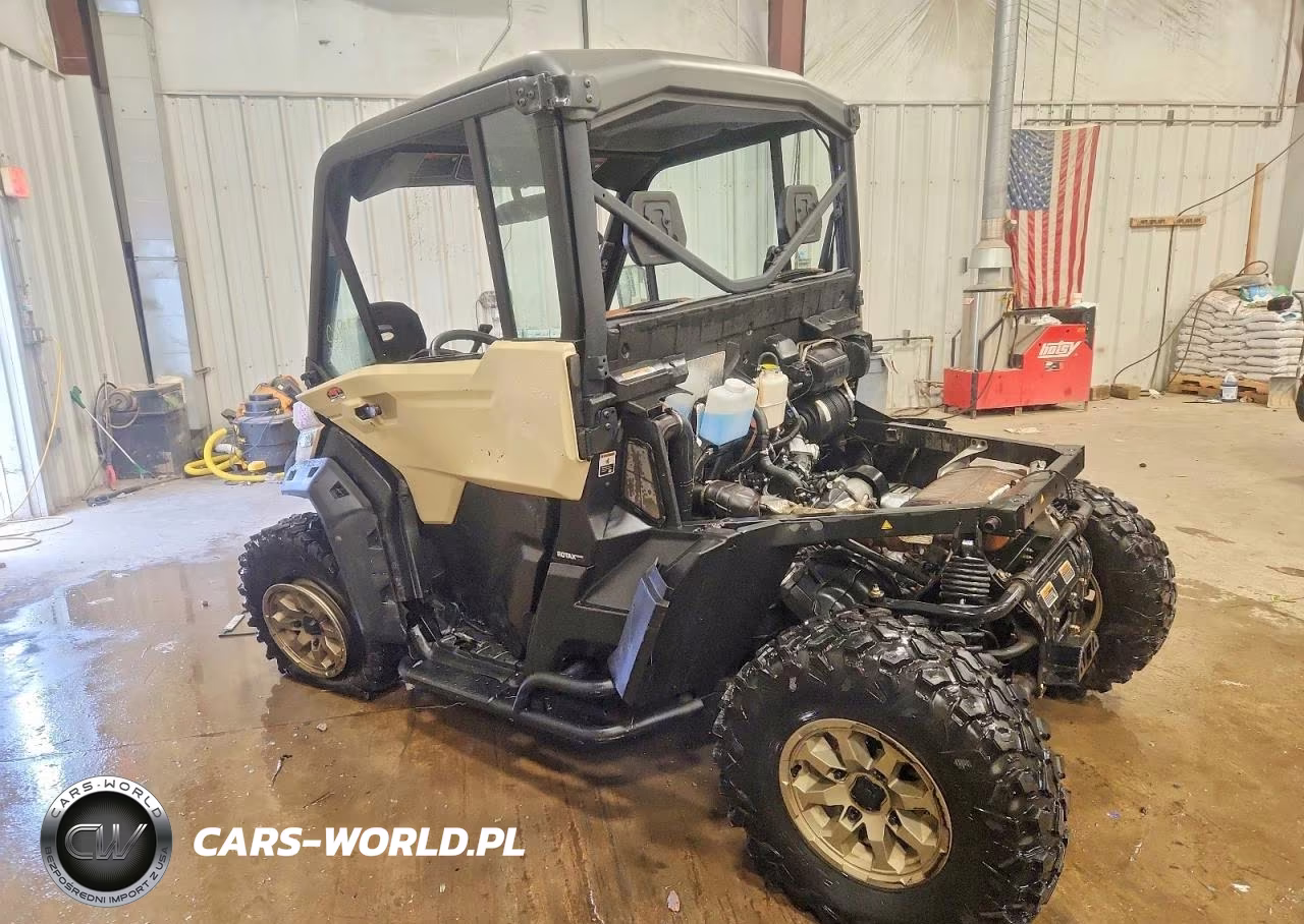 2023 Can-Am Defender Utility Vehicle VIN:3JBUVAX49PK004829 - 3