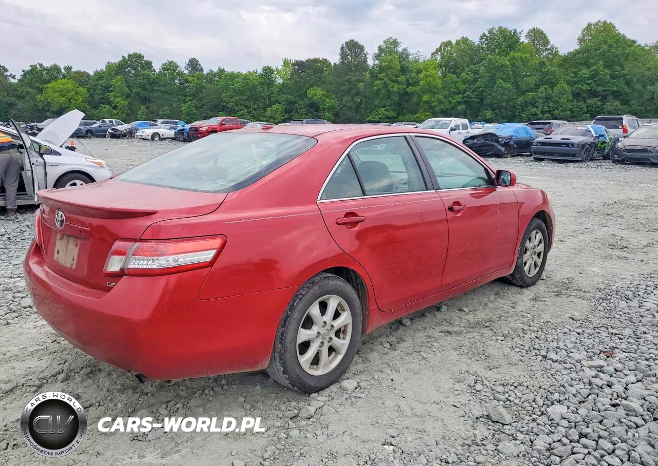 2010 Toyota Camry Le VIN:4T1BF3EK3AU026584 - 3