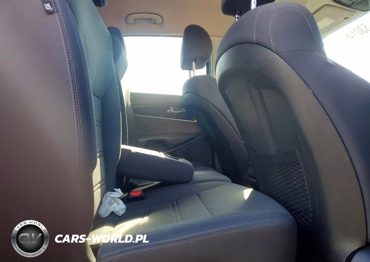 2019 Kia Sorento Lx VIN:5XYPG4A31KG507240 - 11