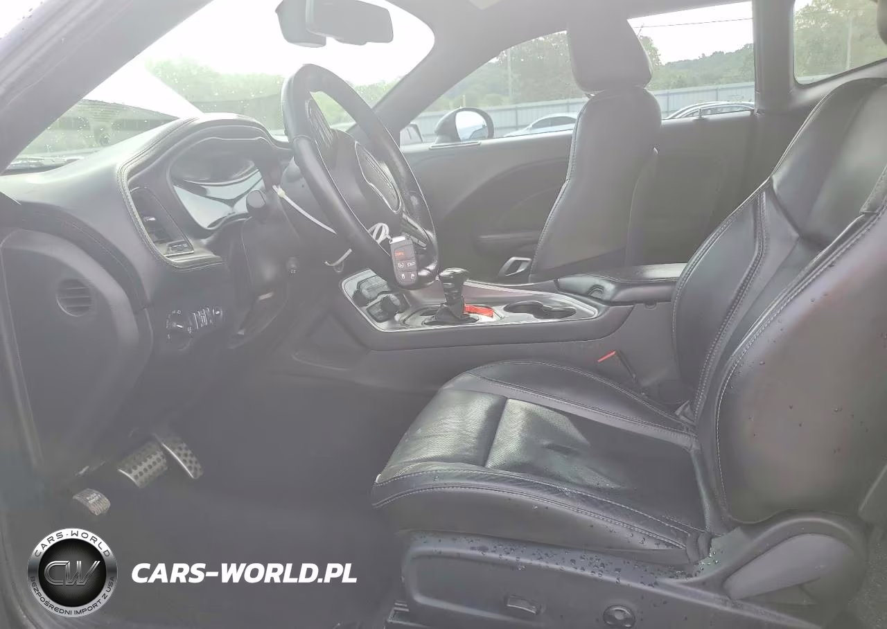 2021 Dodge Challenger Sxt VIN:2C3CDZAG2MH586935 - 7