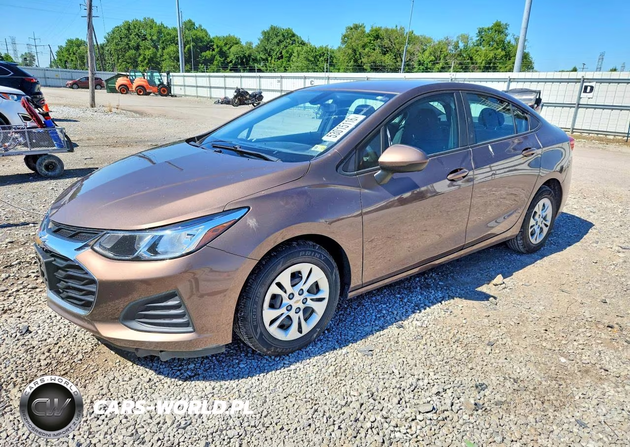 2019 Chevrolet Cruze Ls – zdjęcie 1 z 12