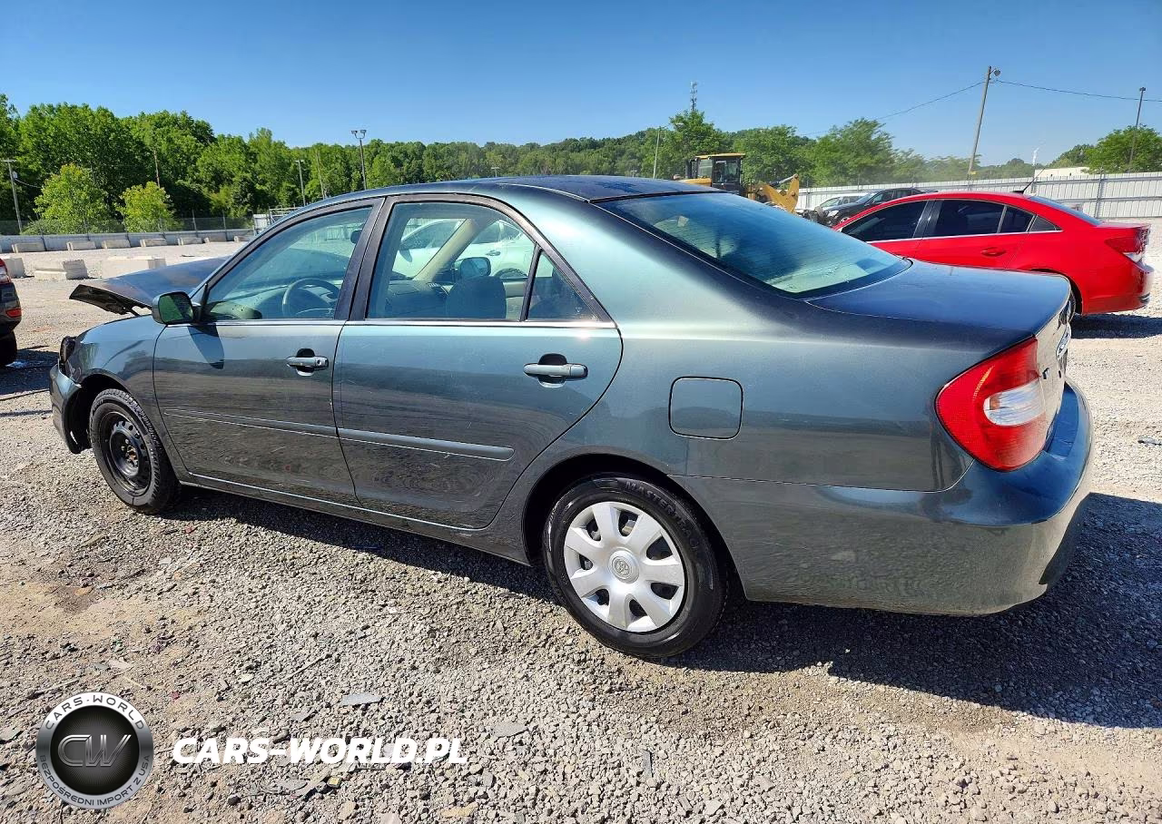 2002 Toyota Camry Le VIN:4T1BE32K52U608517 - 2