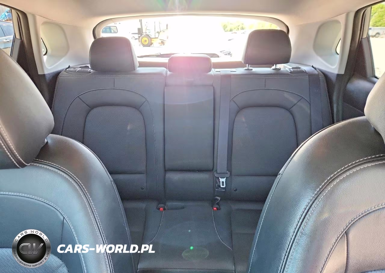 2020 Hyundai Kona Limited VIN:KM8K33A59LU433899 - 10