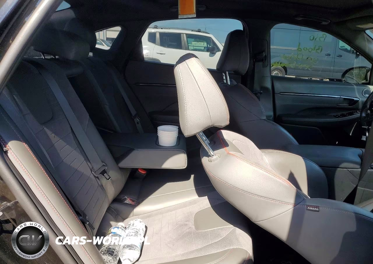 2025 Hyundai Sonata N Line VIN:KMHL54JC8SA488573 - 10
