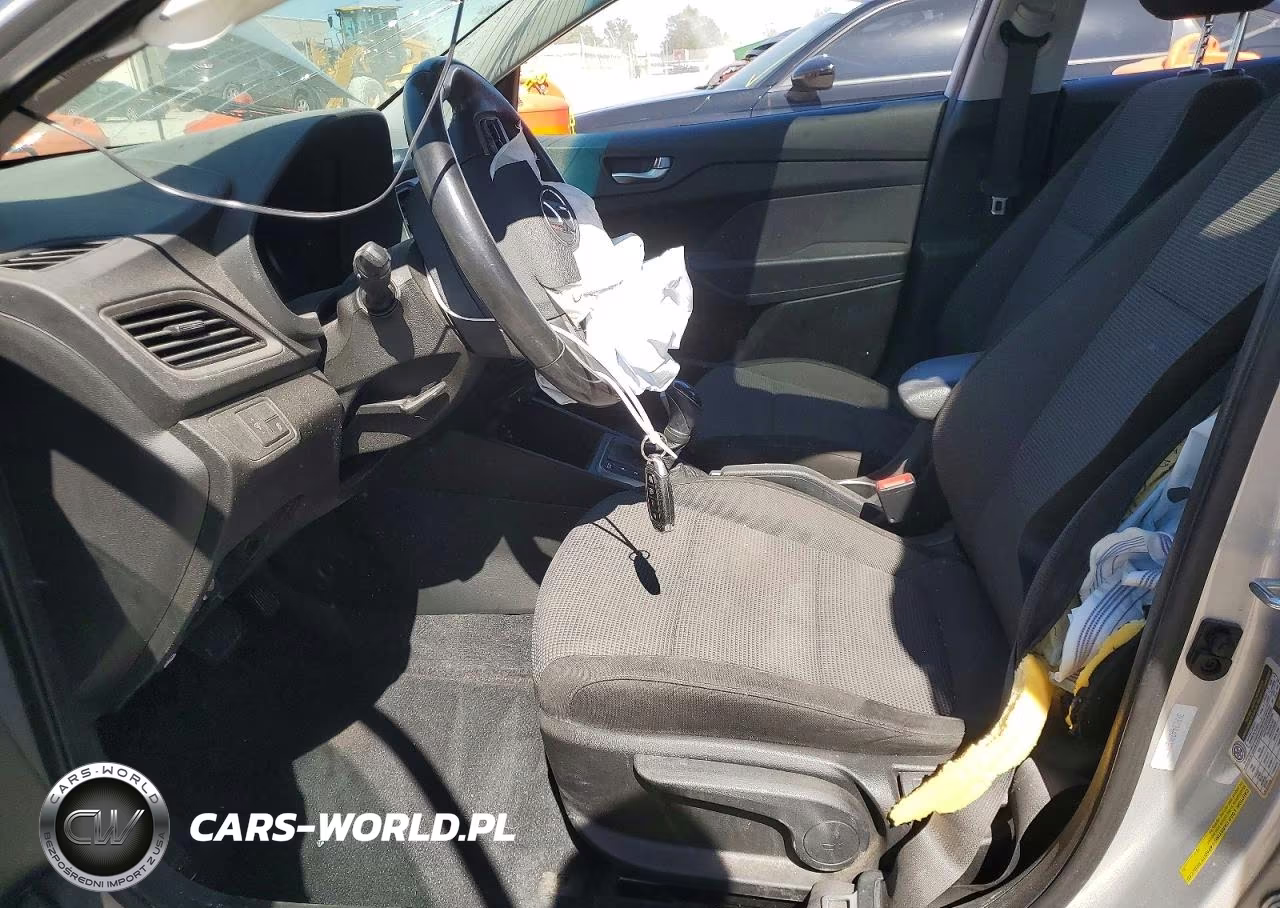 2019 Hyundai Accent Limited VIN:3KPC34A39KE057702 - 7