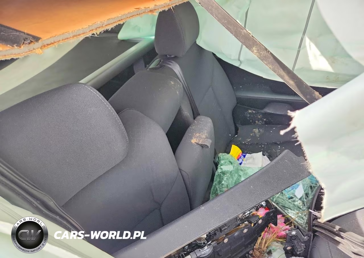 2019 Kia Sorento L VIN:5XYPG4A31KG567048 - 11