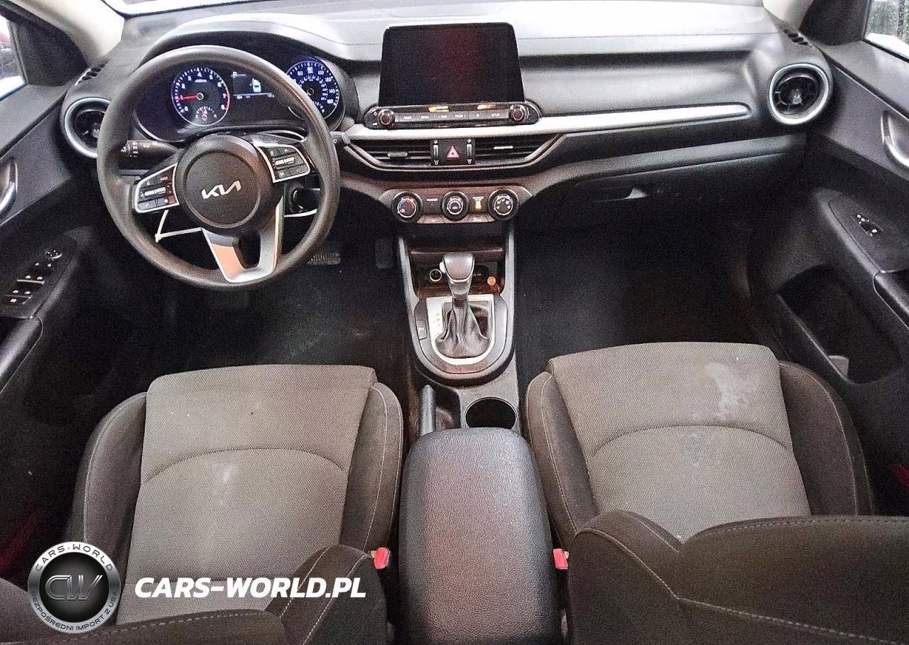 2022 Kia Forte Lxs VIN:3KPF24AD0NE495585 - 8