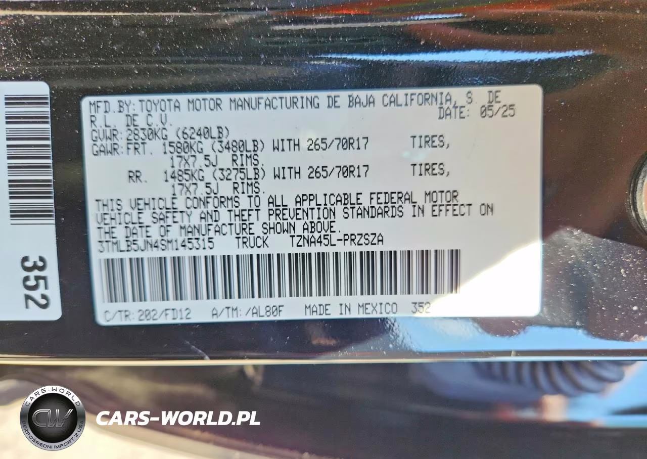 2025 Toyota Tacoma Trd Off-Road VIN:3TMLB5JN4SM145315 - 12