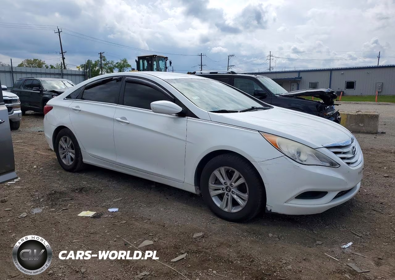 2012 Hyundai Sonata Gls VIN:5NPEB4AC8CH388294 - 4