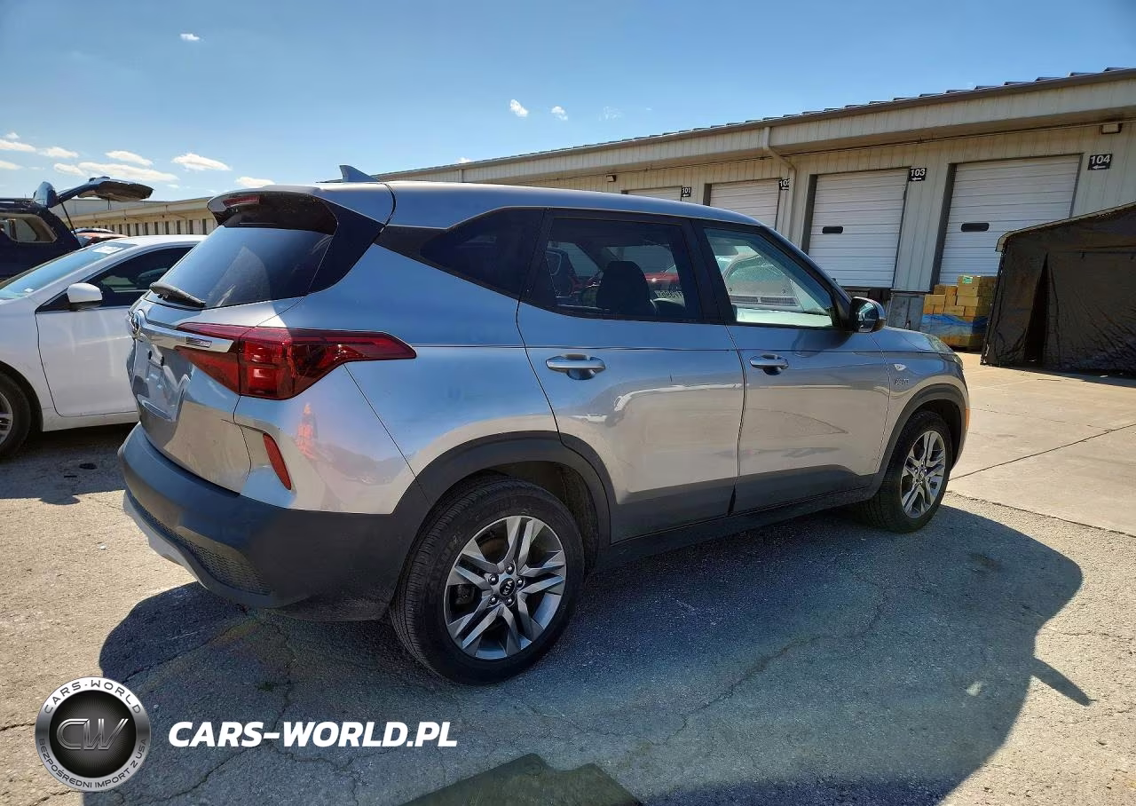 2021 Kia Seltos Lx VIN:KNDEPCAA6M7174727 - 3