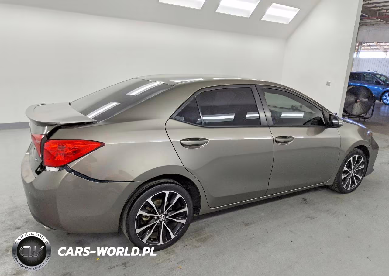 2019 Toyota Corolla Se VIN:2T1BURHE1KC151200 - 3