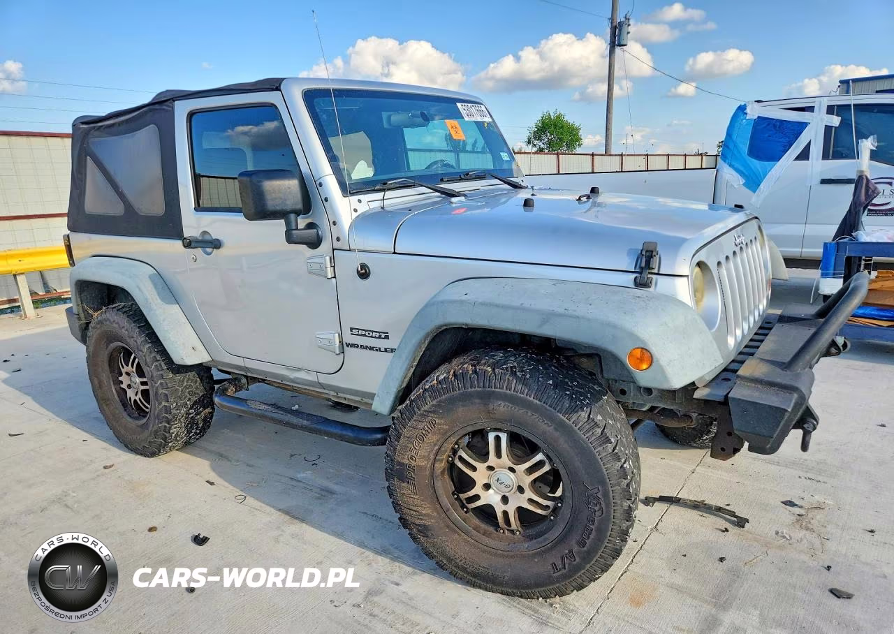2012 Jeep Wrangler Sport VIN:1C4GJWAG9CL143851 - 4