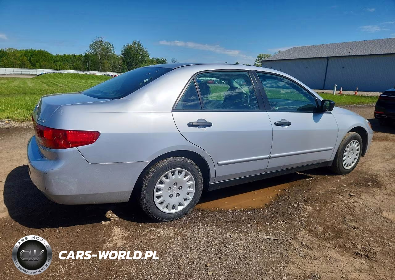 2005 Honda Accord Dx VIN:1HGCM56105A155200 - 3