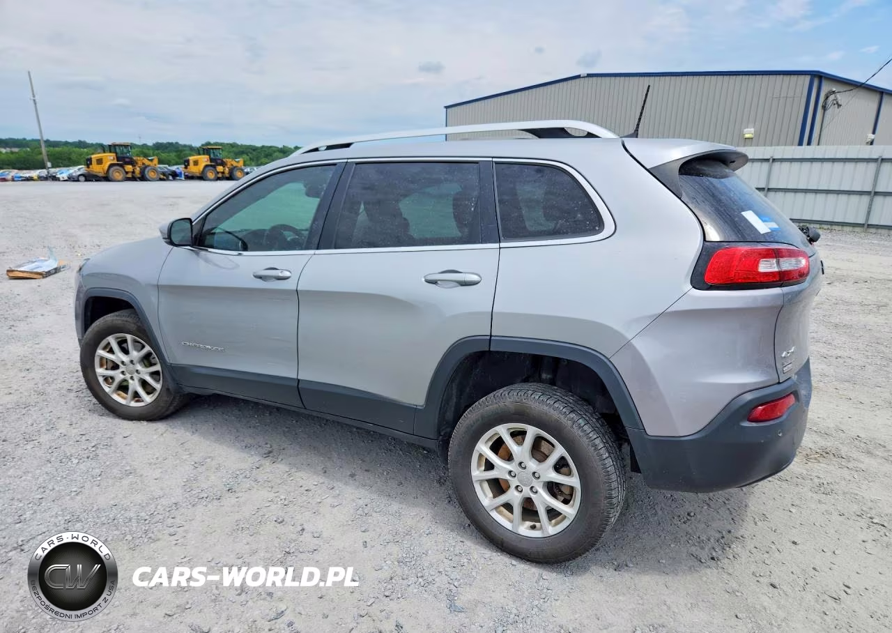 2016 Jeep Cherokee Latitude VIN:1C4PJMCB1GW267557 - 2