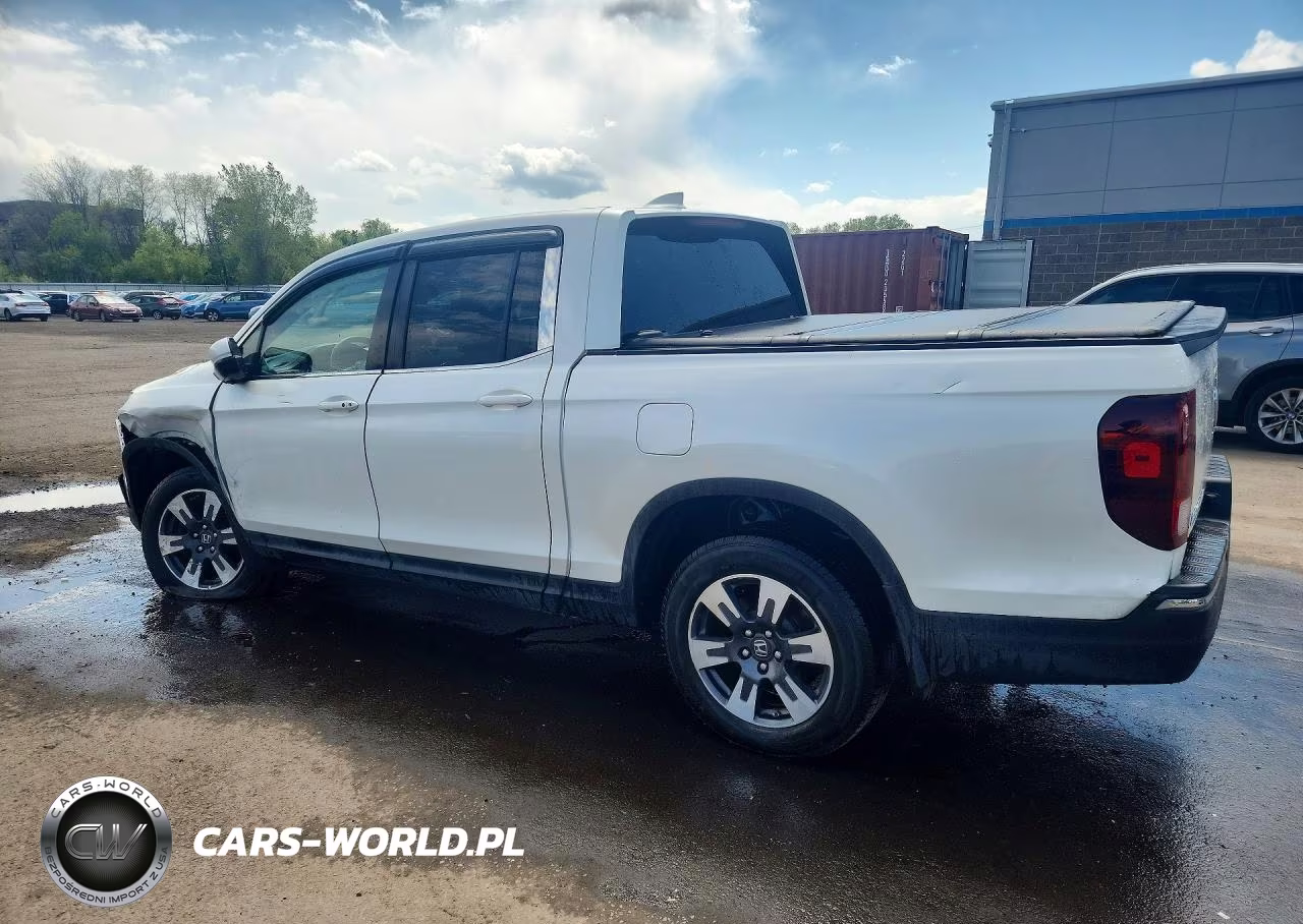2017 Honda Ridgeline Rtl VIN:5FPYK3F61HB008817 - 2