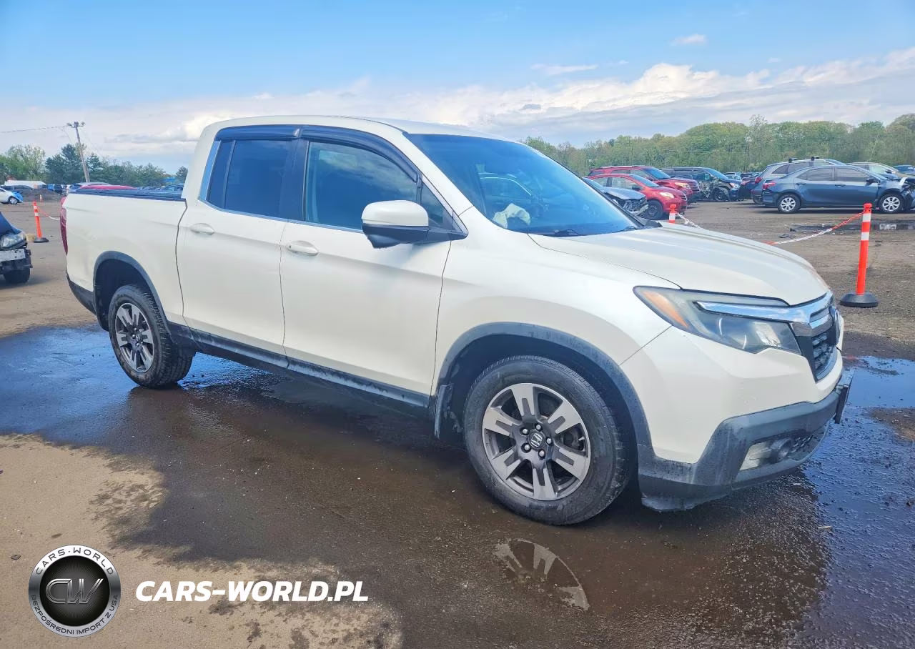 2017 Honda Ridgeline Rtl VIN:5FPYK3F61HB008817 - 4