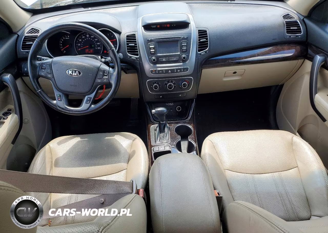 2015 Kia Sorento Lx VIN:5XYKTCA62FG616368 - 8