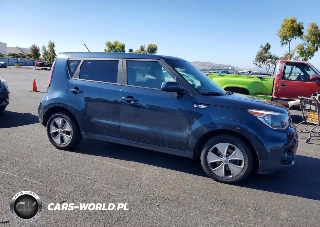 2017 Kia Soul + VIN:KNDJP3A55H7418553 - 4
