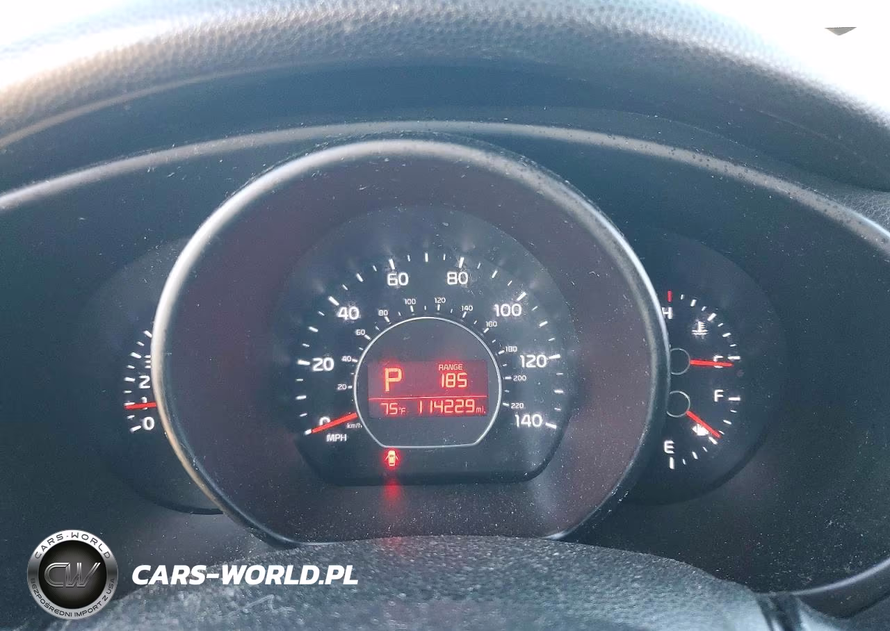 2017 Kia Soul + VIN:KNDJP3A55H7418553 - 9