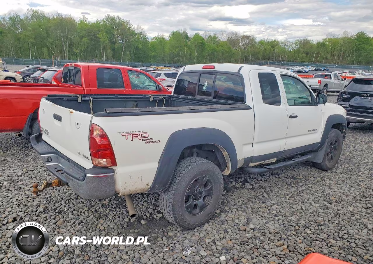 2005 Toyota Tacoma Access Cab VIN:5TEUU42N65Z041472 - 3