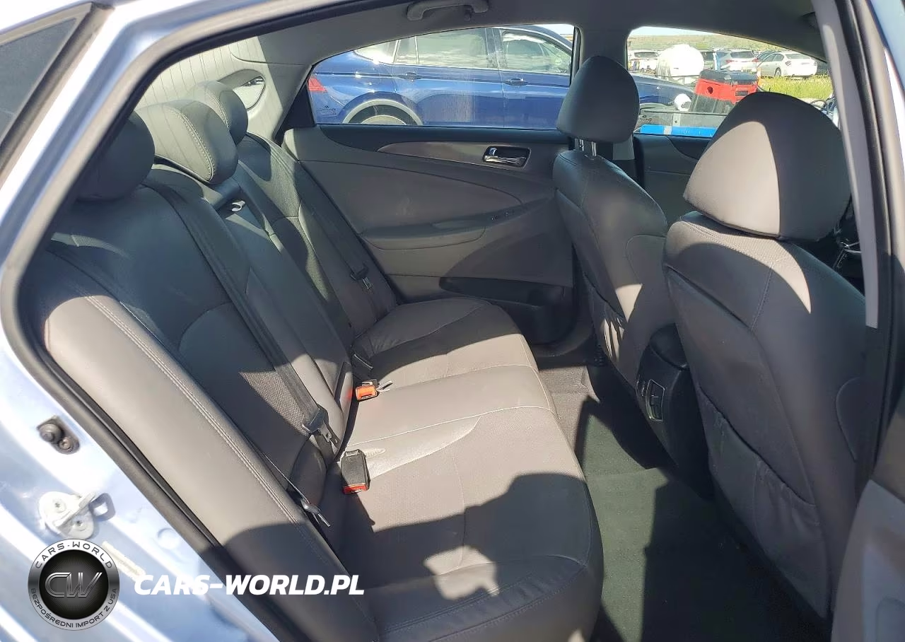 2013 Hyundai Sonata Hybrid VIN:KMHEC4A41DA099283 - 10