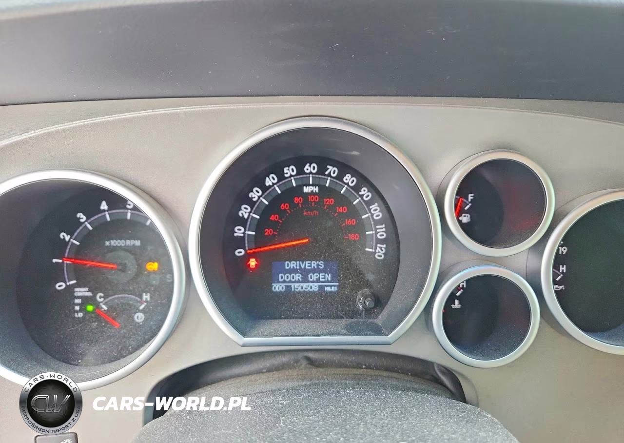 2015 Toyota Sequoia Platinum VIN:5TDDY5G12FS113041 - 9