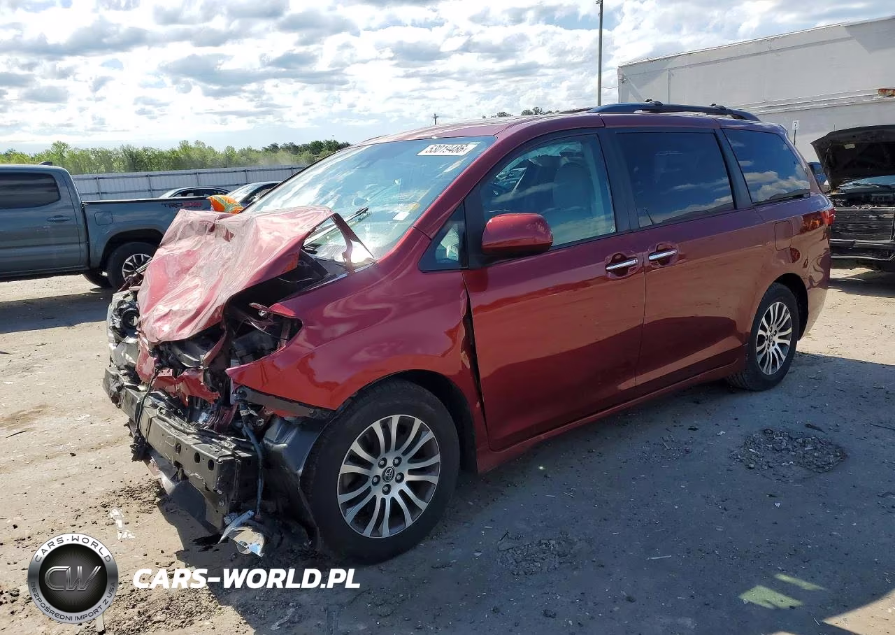 2020 Toyota Sienna Xle Premium 8-Passenger