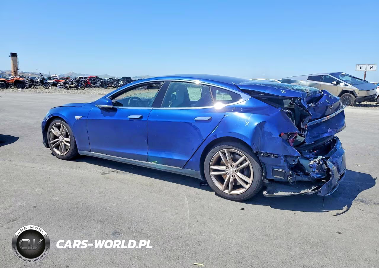 2015 Tesla Model S VIN:5YJSA1E20FF116413 - 2