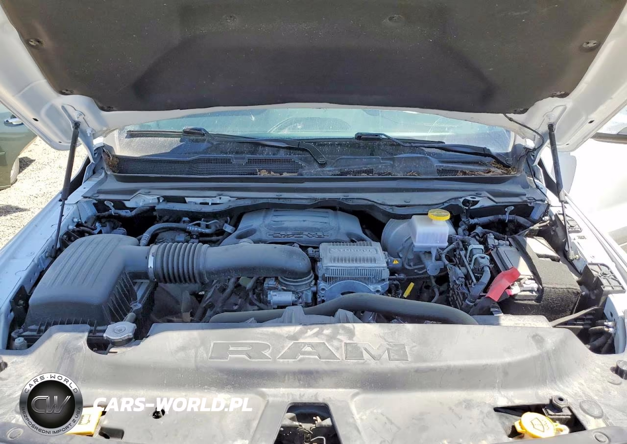 2024 Ram 1500 Laramie VIN:1C6SRFJT3RN196081 - 11