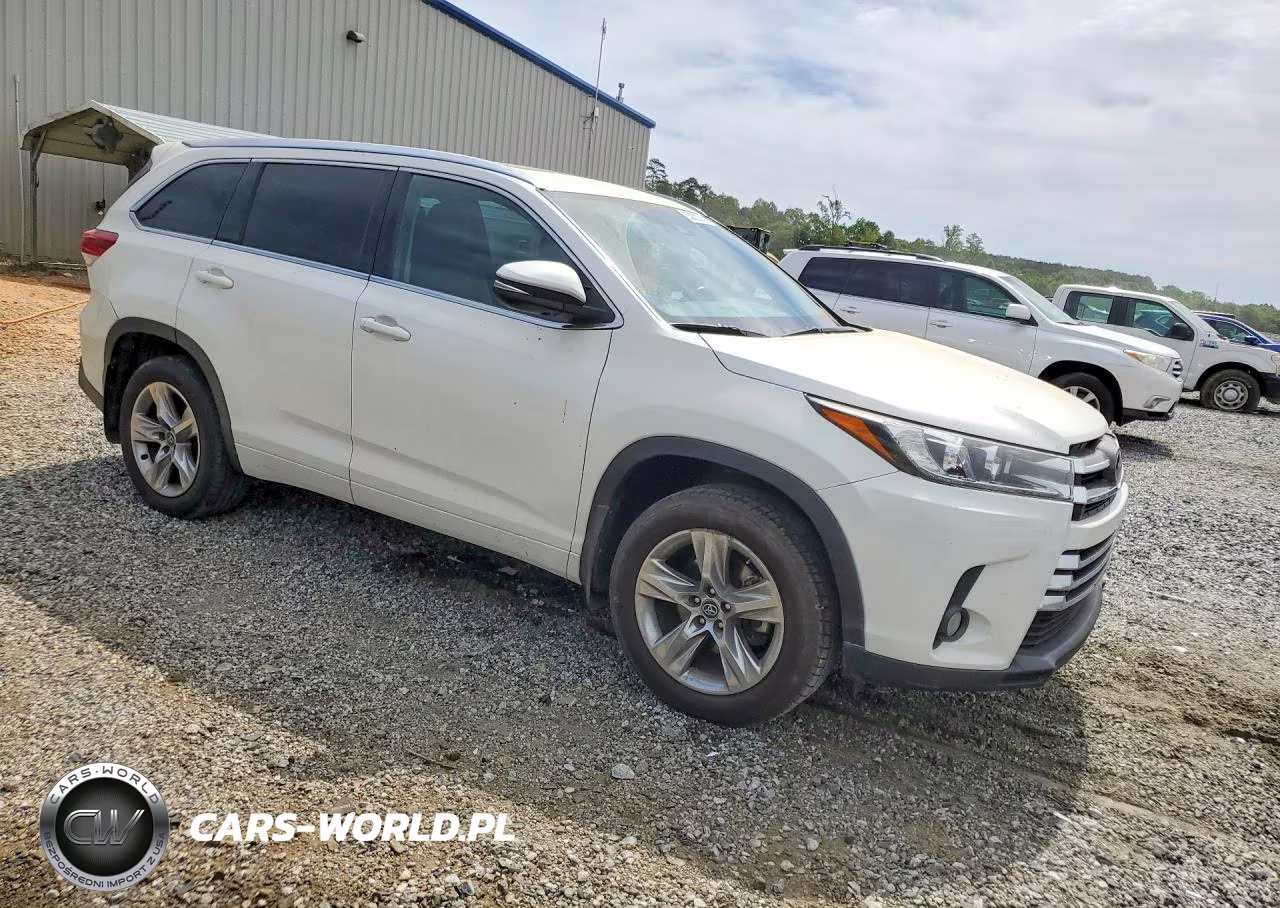 2018 Toyota Highlander Limited VIN:5TDDZRFH9JS888013 - 4